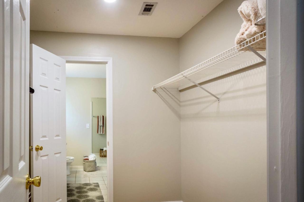 Life'S A Breeze! Updated 3B Home 10 Min To Beach! Gulf Breeze Exterior photo